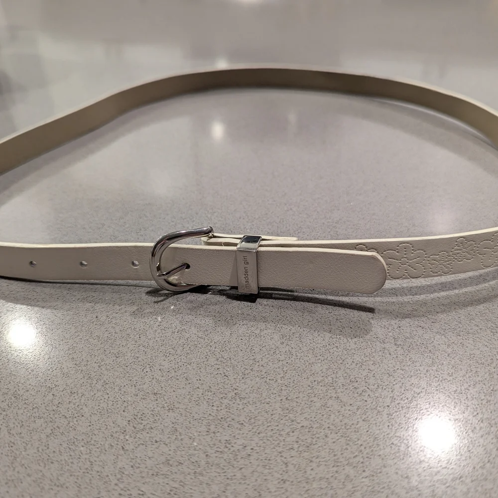 Madden Girl White Belt with Silver Buckle
